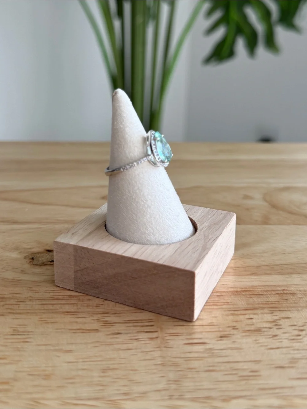 Pear Cut Aqua Blue Halo CZ Ring Size 7 Silver Tone Teardrop Statement Ring